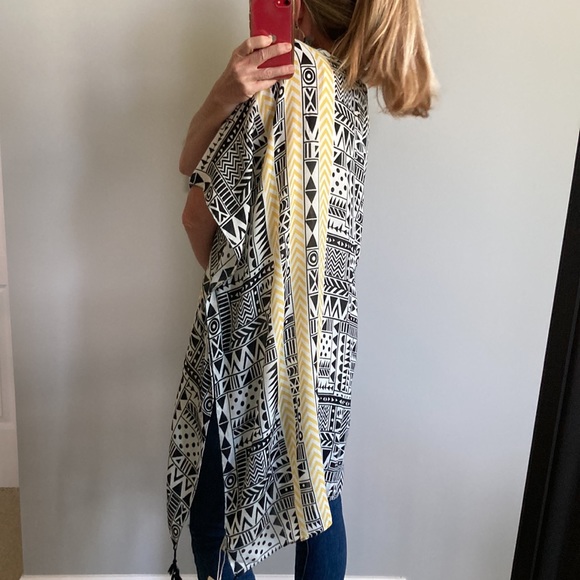 Geo Print Boho Kimono - Picture 8 of 10
